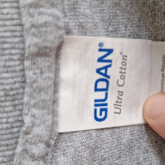 3/$20 Coca-Cola Gray and Red Short Sleeve Tee Size M - Picture 4 of 4